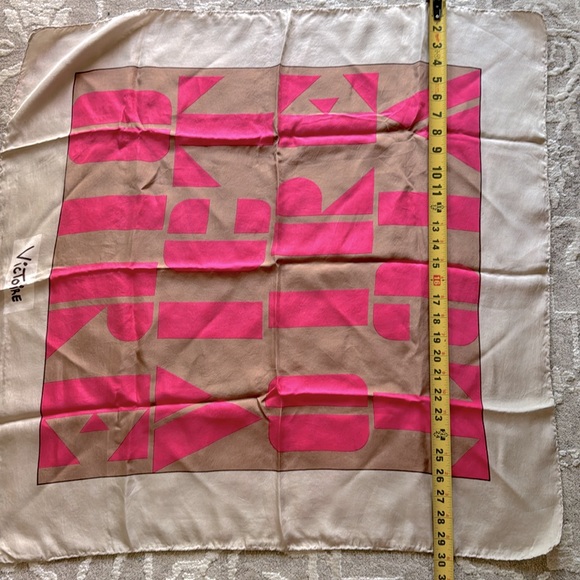 Vintage Victoire Silk Scarf - Picture 5 of 6